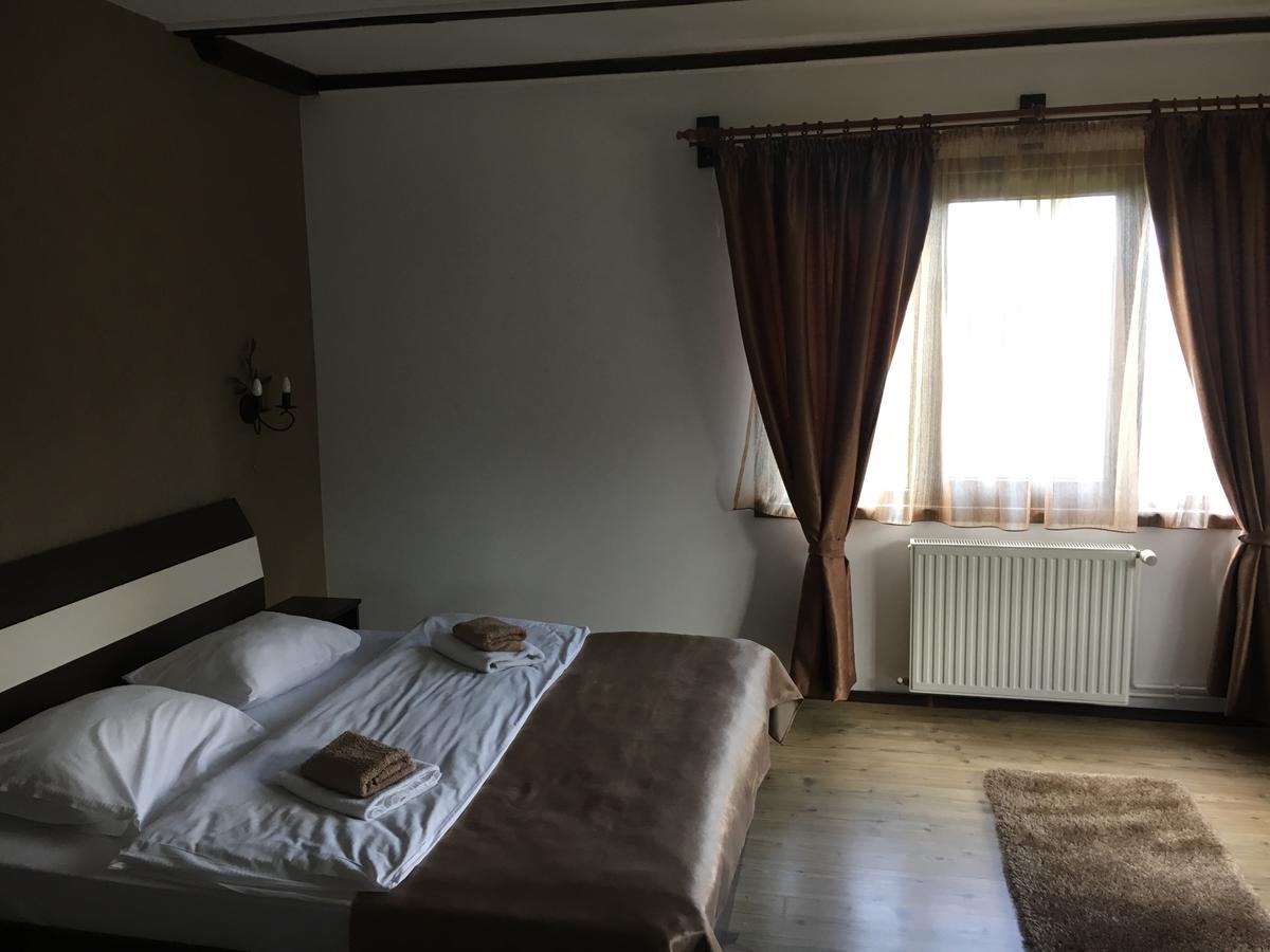 Pensiunea Esenzza 브란 외부 사진